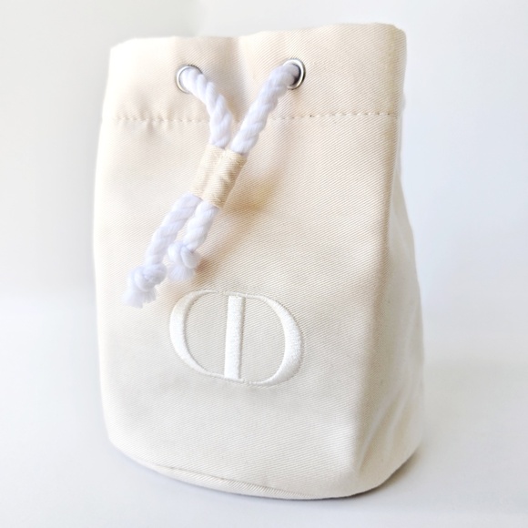 ✨ Authentic Dior Beauty Canvas Drawstring Bucket Pouch ✨ - Picture 5 of 9